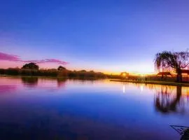 Riverside Rhapsody, Vaal River, Vanderbijlpark, 6 Adults and 4 Children