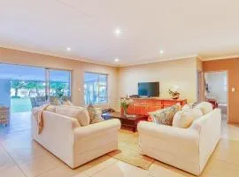 Riverside Rhapsody, Vaal River, Vanderbijlpark, 6 Adults and 4 Children