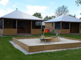 Lodge 6 personen op Camping Mounewetter, מלון 