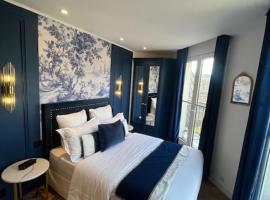पेरिस में, होटल Hotel Cluny Square