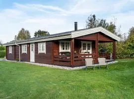 Charming Timber House With Sauna Near Beach