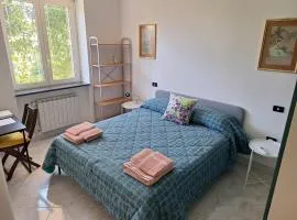 Alex's Hut, entire independent apartment