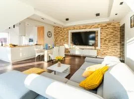 Apartament Skyline Premium - przy deptaku, blisko do Term, parking podziemny