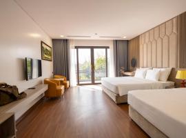 Mai Lakeside Hotel Ninh Binh, hótel í Kỳ Vĩ