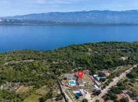 Awesome Home In Lun With Sauna