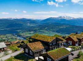Log Cabin With Panoramic Views At Voss Resort, hotel i Skulestadmo