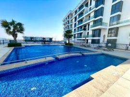 Ajmal Makan Blue Bay Walk, hotel i Al Ḩamrīyah