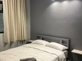 Roomah En-suite attached-bath R6
