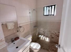 Hermosa villa en cabrera, hotel Naguában