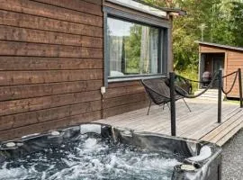 Private Himosranta Glass Suite & Jacuzzi