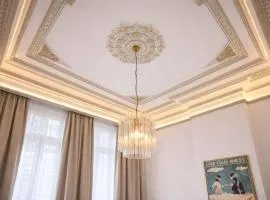 City Manor and free Parking