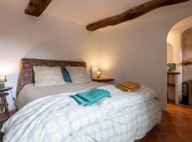 Chambre au calme, Hotel in Reillanne