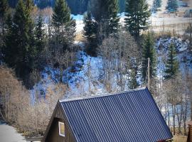 Mountain House Jelovica – hotel w mieście Berane