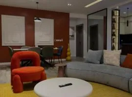 Casa Virelli, 2 Bedroom with Pool, Gym & 3 Verandas in Lekki