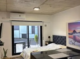 Loft moderno con patio - Pileta! - Lourdes