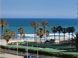 Work Ready Beach Escape - with Scenic Views – hotel w mieście El Altet