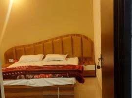 The Gurnal Grandeur, hotel a Gurdāspur