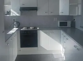 Supakim white house Bluewaterbay