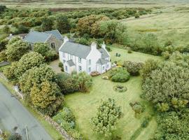 Thomas Telford Lettings - Luxurious Interiors and Seaviews, Hotel in Halistra