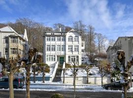 DÜNENHAUS Sellin, hotel din Ostseebad Sellin