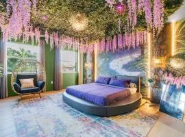 Luxury Glow Villa Miami - 4K Private Cinema, Heated Pool & Spa, Game Room - 5BR Lakefront Estate for 12 Guests