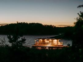 Naantali Houseboat & Sauna LUX, hotelli kohteessa Naantali