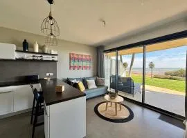 Appartement en bord de mer, 2 chambres, piscine, parking, animaux admis - FR-1-194-231
