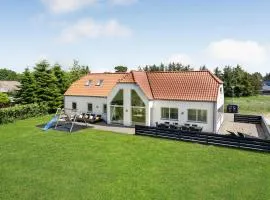 Beautiful Home In Blåvand With Sauna