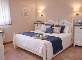 Casa VELIA 78Mq a 30 metri dal Mare di San Vincenzo, Hotel in San Vincenzo