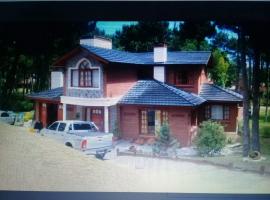 Casas chalet 8 personas Pinamar, Hotel in Pinamar