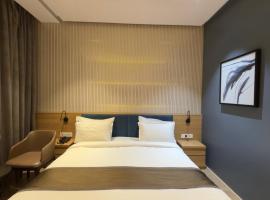 Kratos Lifestyle, Hotel in Surat