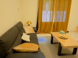 Villa 3 suites, near airport, viešbutis mieste Noflaye