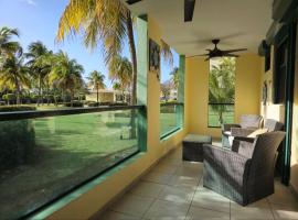 Entire Apartment With Pool View Aquatika Loiza, hotel en Loiza