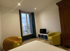 Le Costellois, hotel a Le Coteau