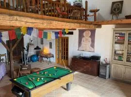 En Pascot - Gîte 190 m2 pour 6 personnes - idéal familles et amis - 3 chambres et 2 salles de bain - billard, jardin, barbecue et bibliothèque - à 10 min de Villefranche, Nailloux et du Canal du Midi
