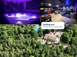 Domaine Le Rocher d Argent avec Piscine Extérieur ,Jacuzzi Intérieur et Salle de jeux