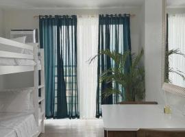 D'or Luxe Studio 2304 The Loop Towers CDO, hotel i Pontud