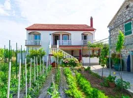 Apartments Miljenko