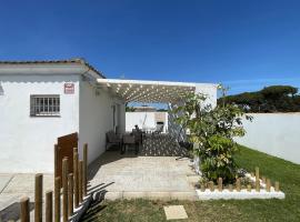 LOS PINARES Y LAS PALAPAS, hotel di Chiclana de la Frontera