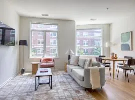 Blueground Hoboken jacuzzi nr Pier A Park NYC-1472