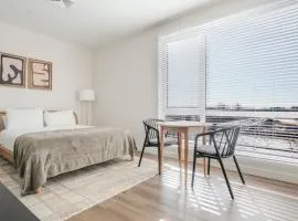 Blueground Revere pool nr Revere Beach BOS-1094