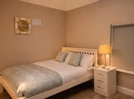 One Bedroom Central Apartment