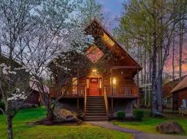 Dotties Place by Beyond Expectations w Hot Tub