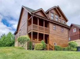 Pinewood Lodge by Beyond Expectations w Hot Tub