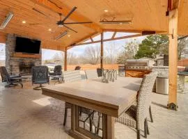 Group Getaway Near Eufaula Lake and Boat Ramp!