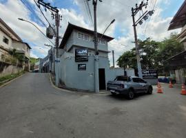 Hospedagem Três Poços, hotel u gradu Volta Redonda