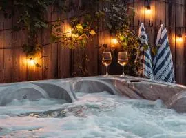Forest Haven Hot Tub, Fire Pit & Coffee Bar