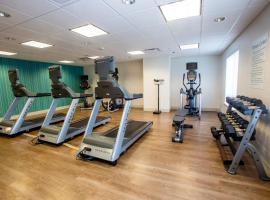 Holiday Inn Express & Suites Bethlehem Airport-Allentown Area, מלון בבת'להם