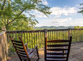 2 Lovin Bears by American Patriot Getaways, хотел в Oldham