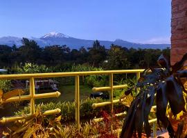 Mount Kilimanjaro 360 view Cottage, отель в городе Uru